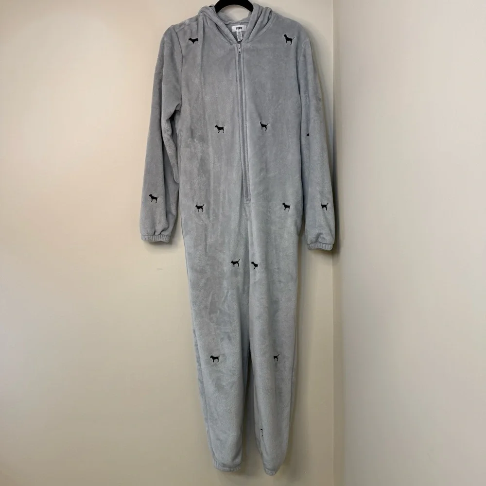 Victoria’s Secret PINK One-Piece Teddy Pajama Soft Gray M/L Dog Logo Sleepwear - Picture 3 of 9